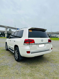 2015 Toyota Land Cruiser 200 VX V8