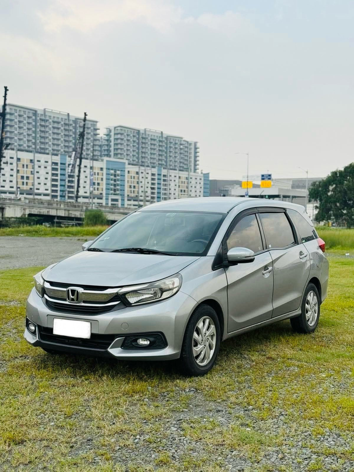 2017 Honda Mobilio V