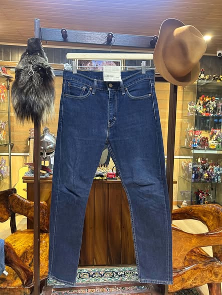 Levi's 510 Skinny Jeans W30 L30 (Dark Blue)