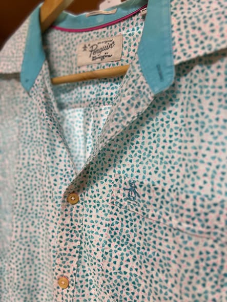 Original Penguin teal print and contrast teal collar close-up