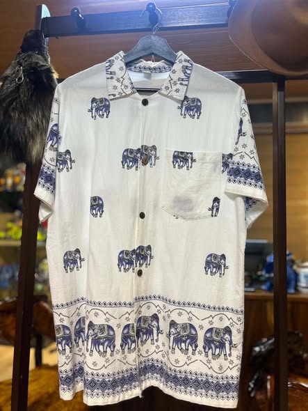 Thai Elephant Print Camp Collar Shirt (White/Blue, XXL)