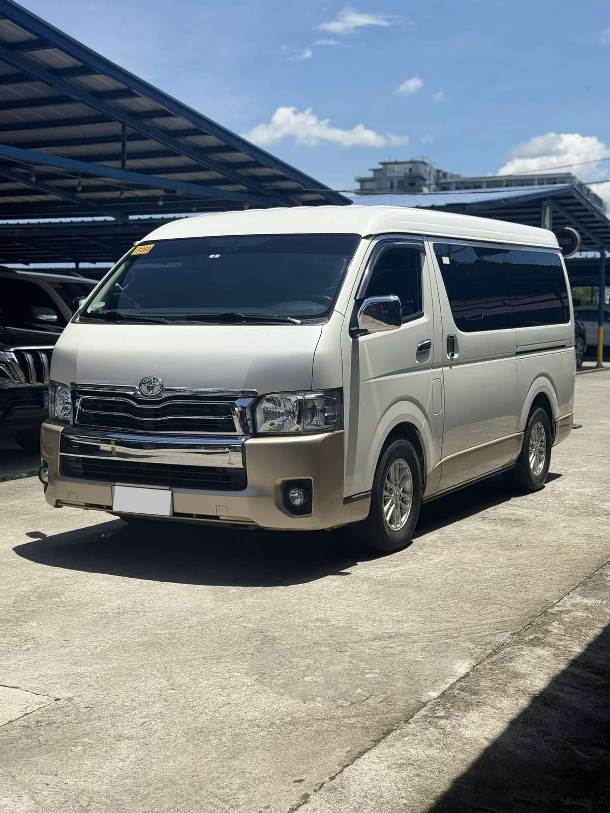 2019 Toyota Super Grandia (A/T Diesel)